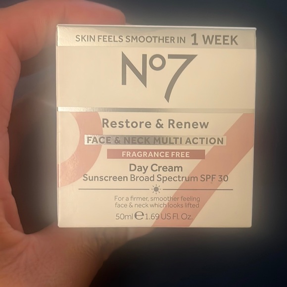 No 7 Restore Renew Face & Neck Multi Action (Fragrance Free) Day Cream SPF 30 - Picture 1 of 3